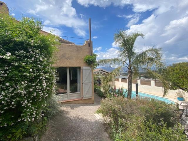 Joli rez-de-villa 80 m2 proche mer Carqueiranne Esterno foto