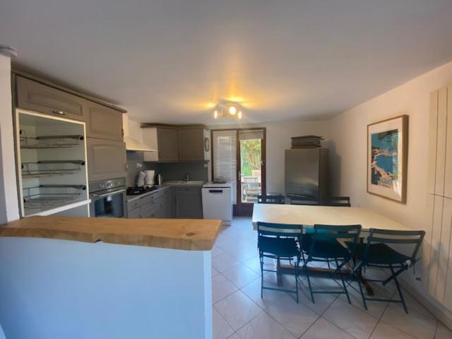 Joli rez-de-villa 80 m2 proche mer Carqueiranne Esterno foto